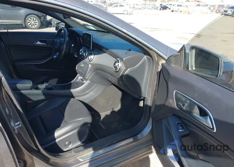 2015 Mercedes-Benz Cla 250 из США, поврежденный, VIN WDDSJ4EB1FN231613